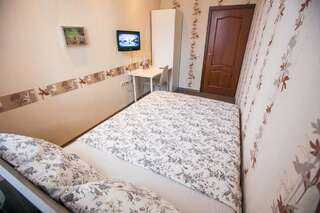 Гостиница  Бризаль Москва Двухместный номер с 1 кроватью и общей ванной комнатой-1